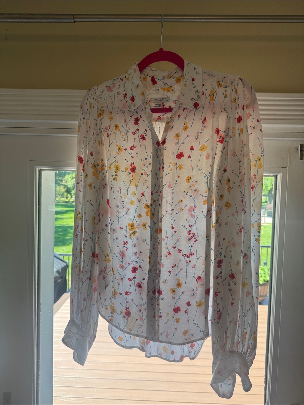 Equipment White Floral Button-Front Blouse Small - Picture 3 of 10